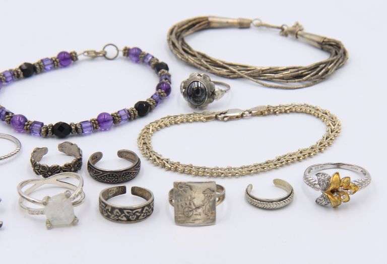 Group Lot of Vintage 925 Sterling Silver Miscellaneous Jewelry