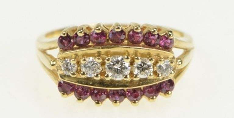 14K Yellow Gold Retro Diamond Ruby Ornate Wedding Band Ring