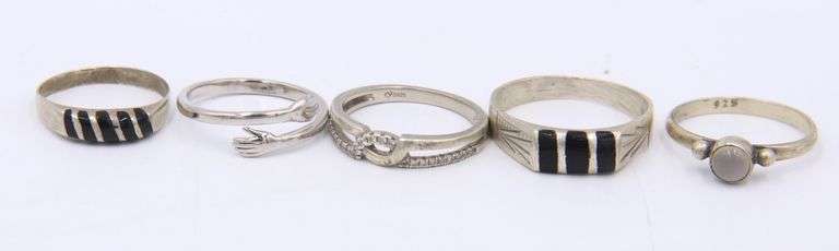 Group Lot of Vintage 925 Sterling Silver Jewelry