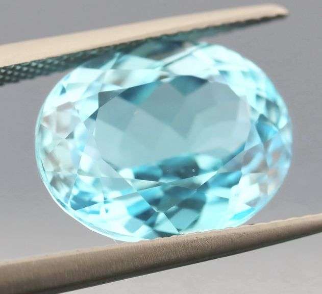 Large 9.20ct top sky blue Topaz