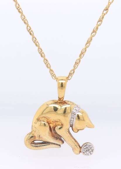 92 Sterling Silver Cat Playing with Ball Pendant on Chain