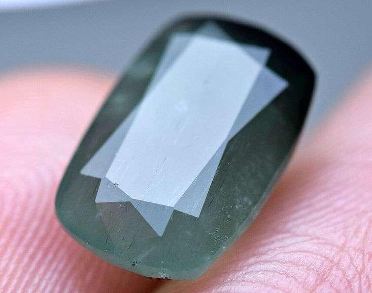 Silky 2.50ct Pakistani Pericline Albite
