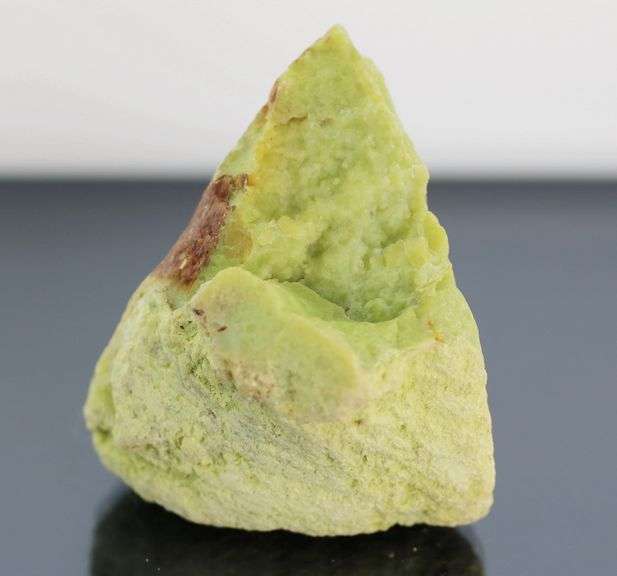 L@@K!! Incredible 421.5ct uncut green Opal!