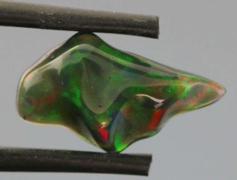 Gorgeous 2.25ct free form black Opal vein