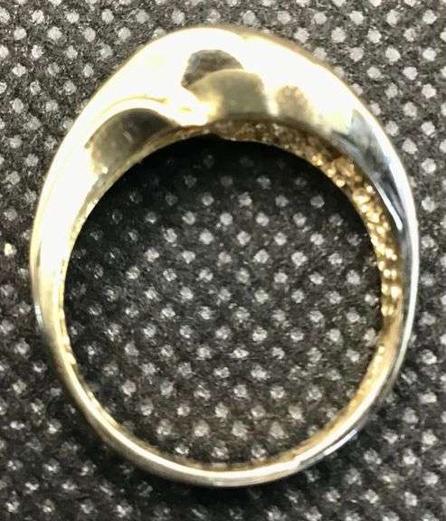 ELEGANT AND STYLISH 14K WARM YELLOW GOLD SWIRL DESIGN DIAMOND RING