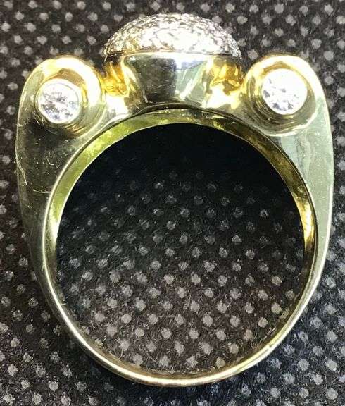 UNIQUE AND STYLISH 14K YELLOW GOLD RIBBED DOME DIAMOND RING