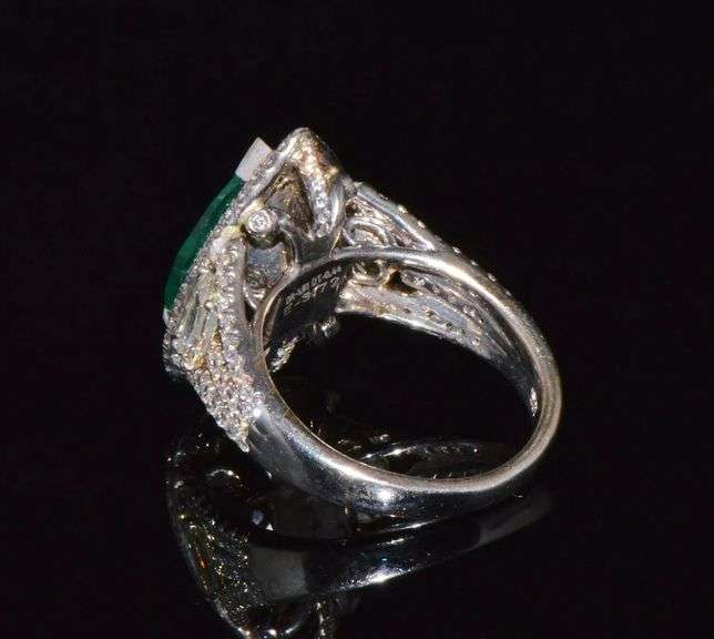 GIA Certified Emerald and Diamond Cocktail Ring in 18kt Solid White Gold