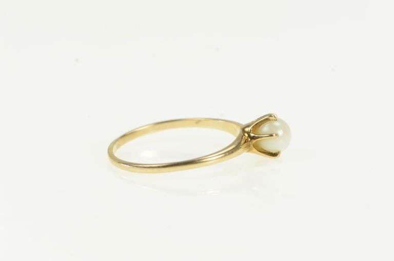 10K Yellow Gold 5.4mm Pearl Vintage Classic Engagement Ring