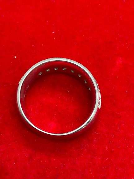 CERTIFIED BRAND NEW 14K WHITE GOLD AND DIAMOND BAND