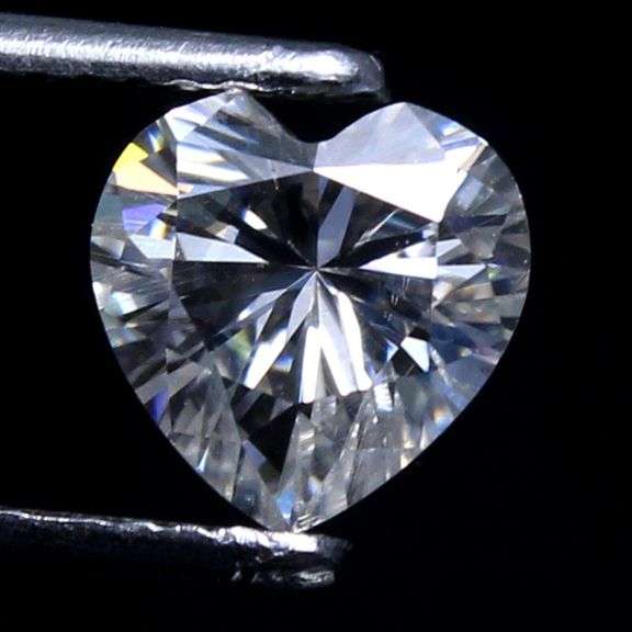 GORGEOUS 0.25 CARAT HEART CUT NATURAL DIAMOND LOOSE GEMSTONE- D/E COLOR- VVS1