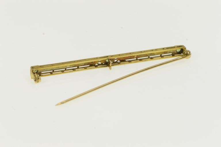 14K Yellow Gold Art Deco Peridot Ornate Pinstriped Bar Pin/Brooch