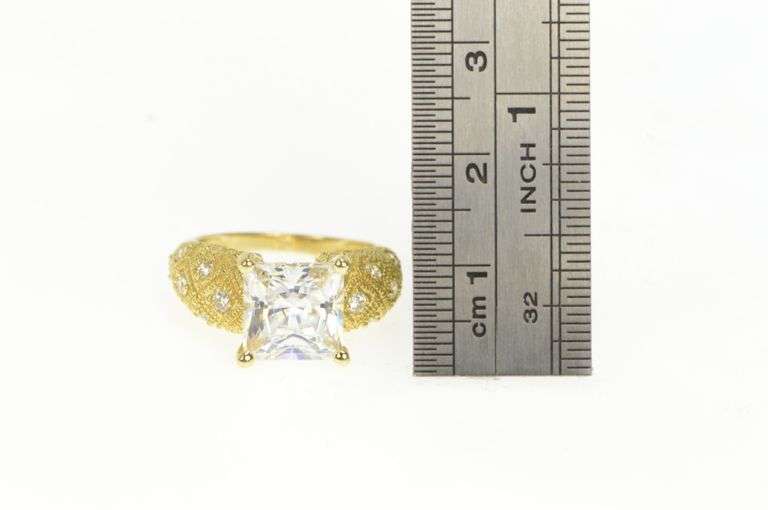 14K Yellow Gold Princess Milgrain Lattice Travel Engagement Ring