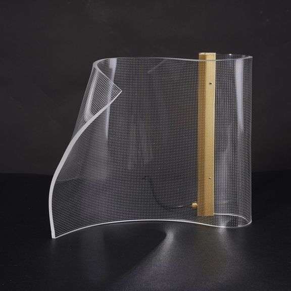 Glowing Sculptural Table Lamp: Dynamic Ambiance