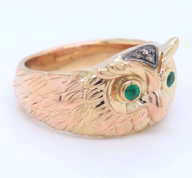 14kt Yellow Gold Emerald and Dark Charm Diamond Owl Ring