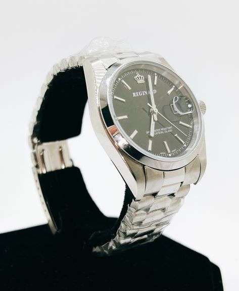 Men's SS Classic Diver Watch w/ Day Date