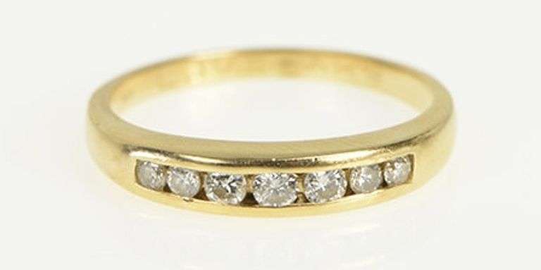 14K Yellow Gold 0.21 Ctw Diamond Channel Wedding Band Ring
