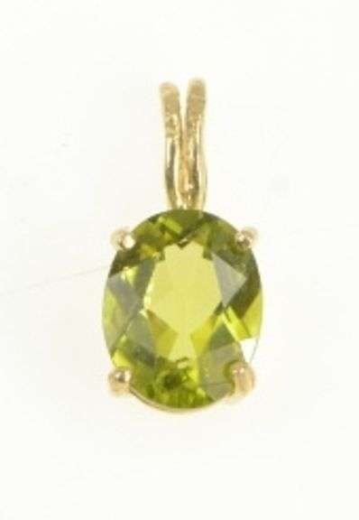 14K Yellow Gold Oval Peridot Solitaire Vintage Classic Pendant