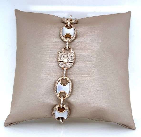 14K YELLOW GOLD DIAMOND AND MOTHER PEARL MARINER LINK BRACELET