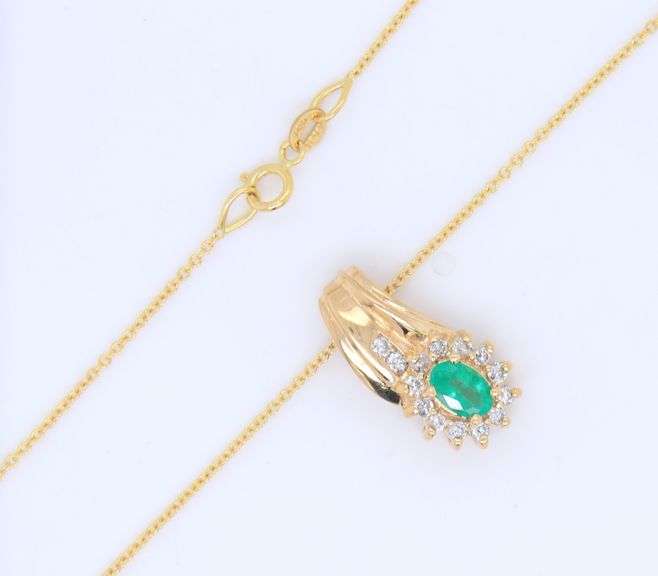 Elegant 14kt YG Emerald and Diamond Necklace
