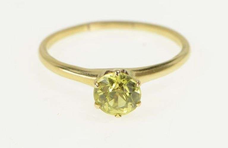10K Yellow Gold Victorian Sim. Peridot Solitaire Statement Ring