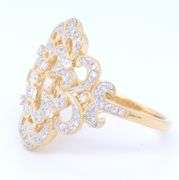 Elegant Yellow Gold Single and Round Brilliant Cut with Baguette Saddle Diamond Ring