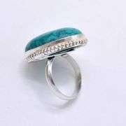 Pretty Lab Turquoise gemstone Oval Ring