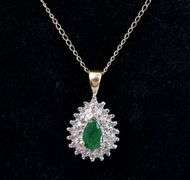 Outstanding Emerald And Diamond Pendant Necklace In Yellow Gold