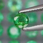 Vivid! Top green 2.45ct Colombian Emerald set