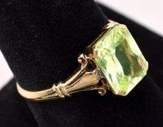 Vintage Synthetic Green Spinel Ring In 14K Yellow Gold