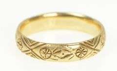 14K Yellow Gold Geometric Floral Pattern 4.9mm Wedding Band Ring