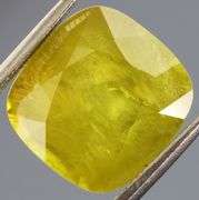 Huge! 9.80 carat untreated Russian Sphene