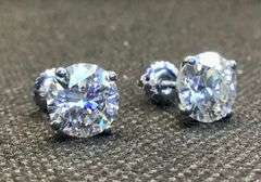 TIMELESS 14K WHITE GOLD SINGULAR DIAMOND STUD EARRINGS