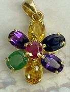14KT SOLID YELLOW GOLD NATURAL GEMSTONE FLOWER PENDANT