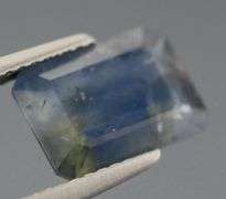 Amazing 2.43ct emerald cut blue and yellow Sapphire