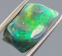 Dazzling 2.63ct free form black Opal vein