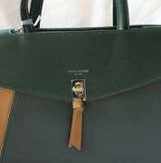 New Arrival Two Tone Color Hand Bag By David Jones