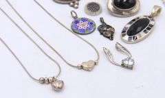 Group Lot of Vintage 925 Sterling Silver Jewelry