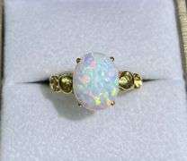 STUNNING 14KT SOLID YELLOW GOLD AND OPAL COCKTAIL RING