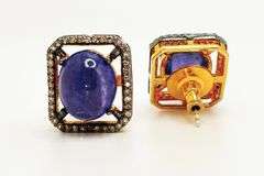 10 RINGS, 10 EARRINGS, 2 NECKLACES