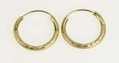 14K Yellow Gold 17.0mm Leaf Pattern Vintage Seamless Hoop Earrings