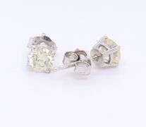 Beautiful 14kt WG Round Diamond Earrings