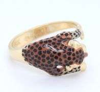 Pleasing Yellow Gold Enamel Leopard Ring