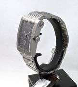 Gucci men's wristwatch 8600M Automatic Swiss Made NEW with tags box and papers