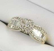 14K White Gold 1.00 Ctw Round Diamond Cluster Engagement Ring