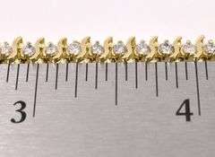 Admirable Approx. 1.5CTW Diamond Tennis Bracelet in Yellow Gold