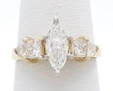 STUNNING 14KT SOLID YELLOW GOLD DIAMOND ENGAGEMENT RING