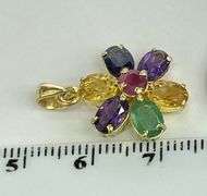 14KT SOLID YELLOW GOLD NATURAL GEMSTONE FLOWER PENDANT