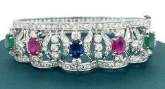 5 CARATS DIAMOND BANGLE CRAFTED IN 18K YELLOW GOLD