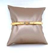 18K YELLOW GOLD OPEN BANGLE WITH DIAMONDS