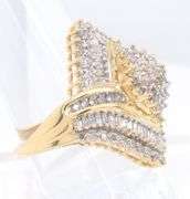 Attractive Yellow Gold 0.75ctw RBC and Bag Diamond Cluster Ring